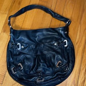 Beautiful leather B Makowsky bag